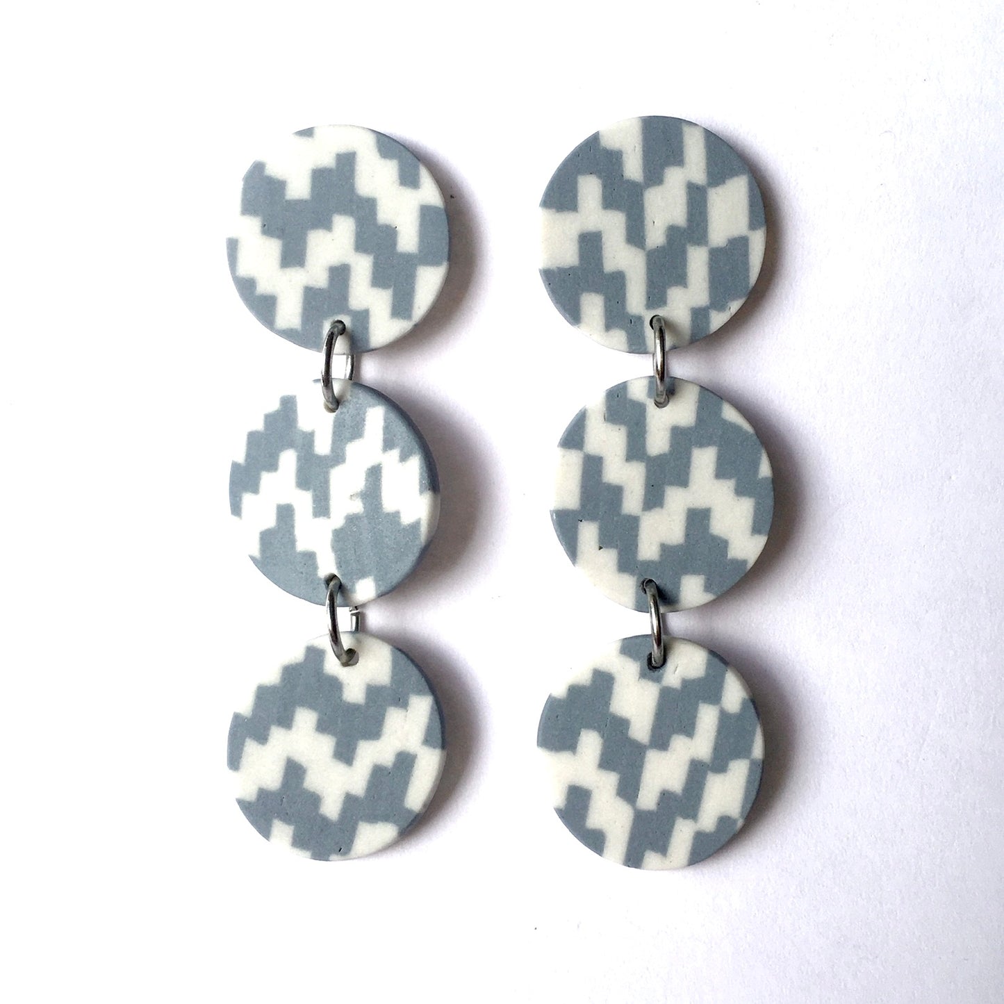 Stud Earrings Ceramic Triple Dot