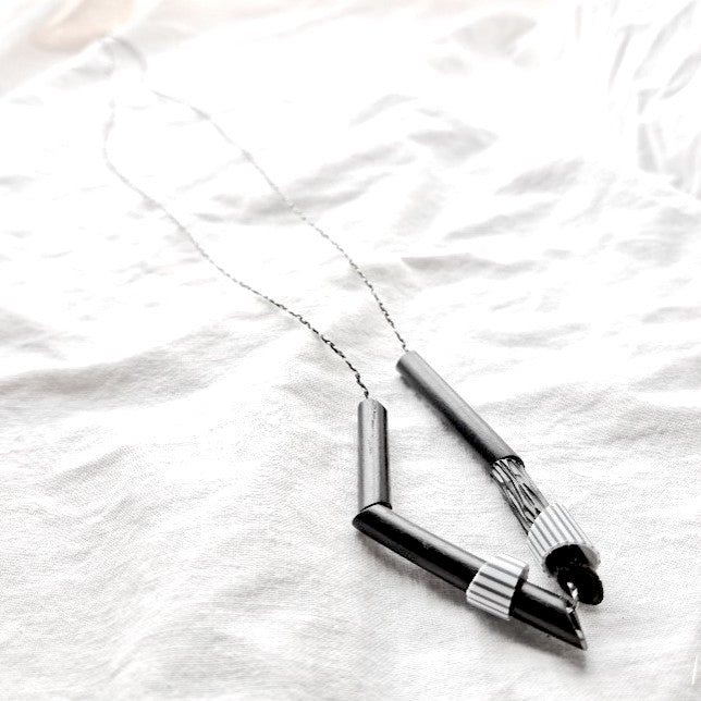 Necklace Fragments Black PJ MW 10