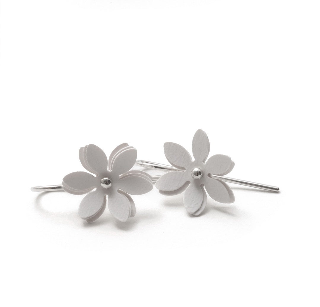 Hook Earrings Daisy Punch White VM76