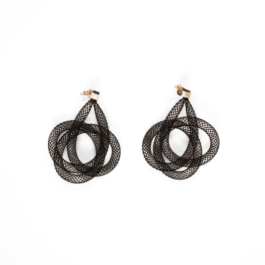 Earring Mesh Single Knot Black